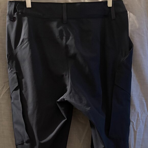 On Running Explorer Pants - Picture 3 of 8